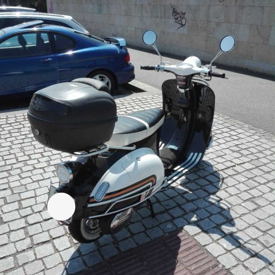 Vendo mota ZNEN VBB vespa 125cc
