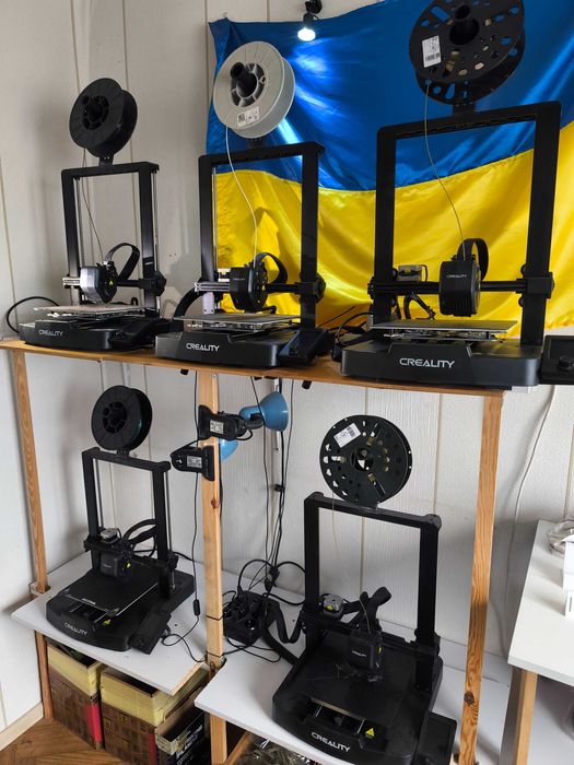 3д принтер ender 3v3se. Готовий до роботи