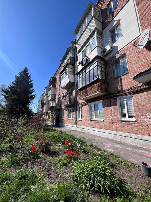 Продаж 1-кімнатної квартири в у цегляному будинку1