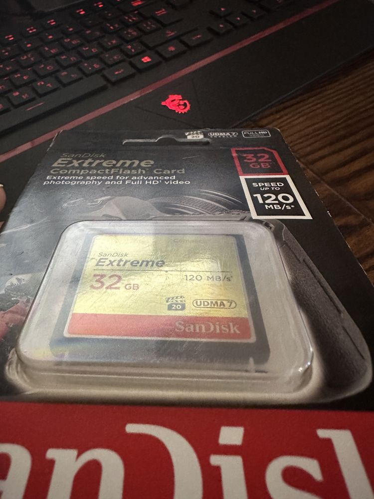 Карта пам'яті CF Sandisk Extreme 32GB