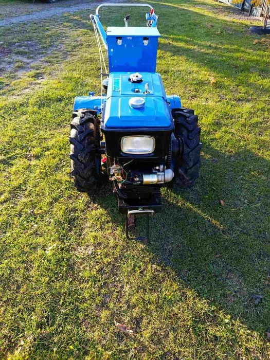 Мотоблок "Зубр" стан новий!