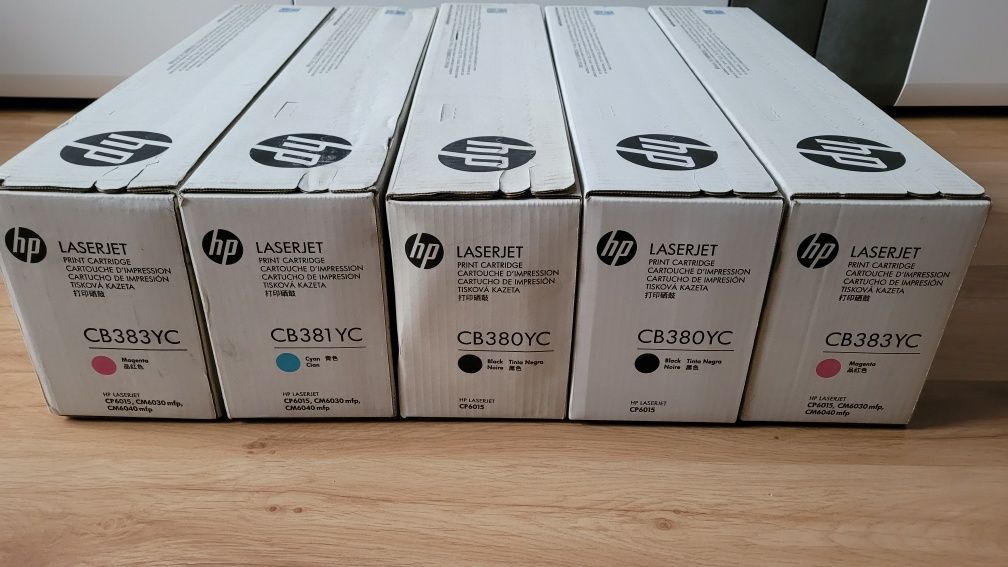 Nowy Toner HP LaserJet 8szt. CB380YC CB381YC CB382YC CB383YC