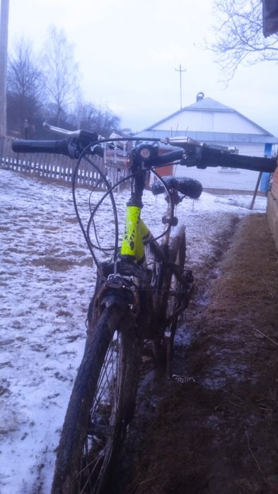 Велосипед повністю всьо працює