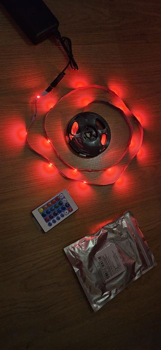 Taśma LED RGB 5 metrów USB pilot