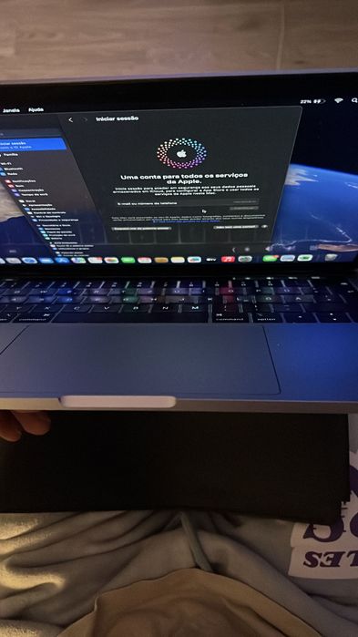 MacBook Pro 13” 2019 Touch Bar como novo