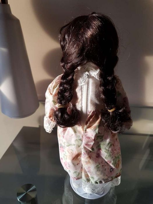 Boneca porcelana!!!