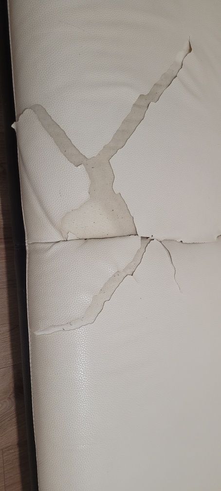 Sofá 3 lugares com apoio para copos