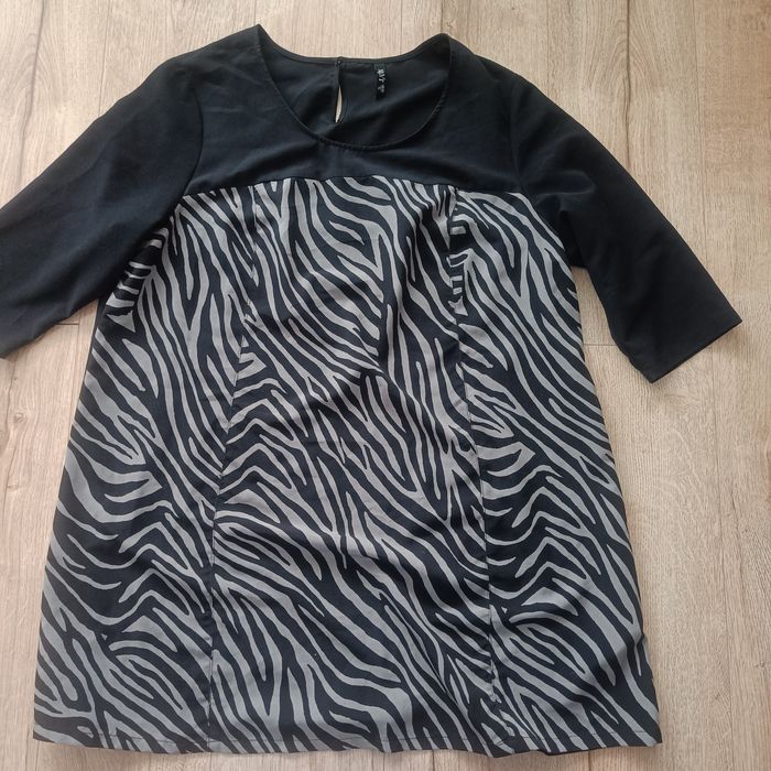 Paka ubrań damskich w rozmiarze 48