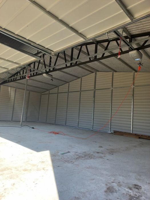 Garaż blaszany drewnopodobny konstrukcja profil zamknięty