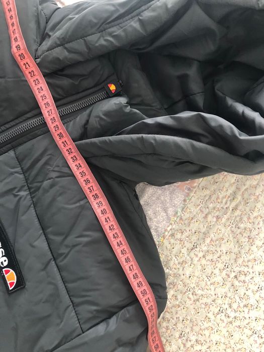 Зимняя женская куртка  Ellesse новая