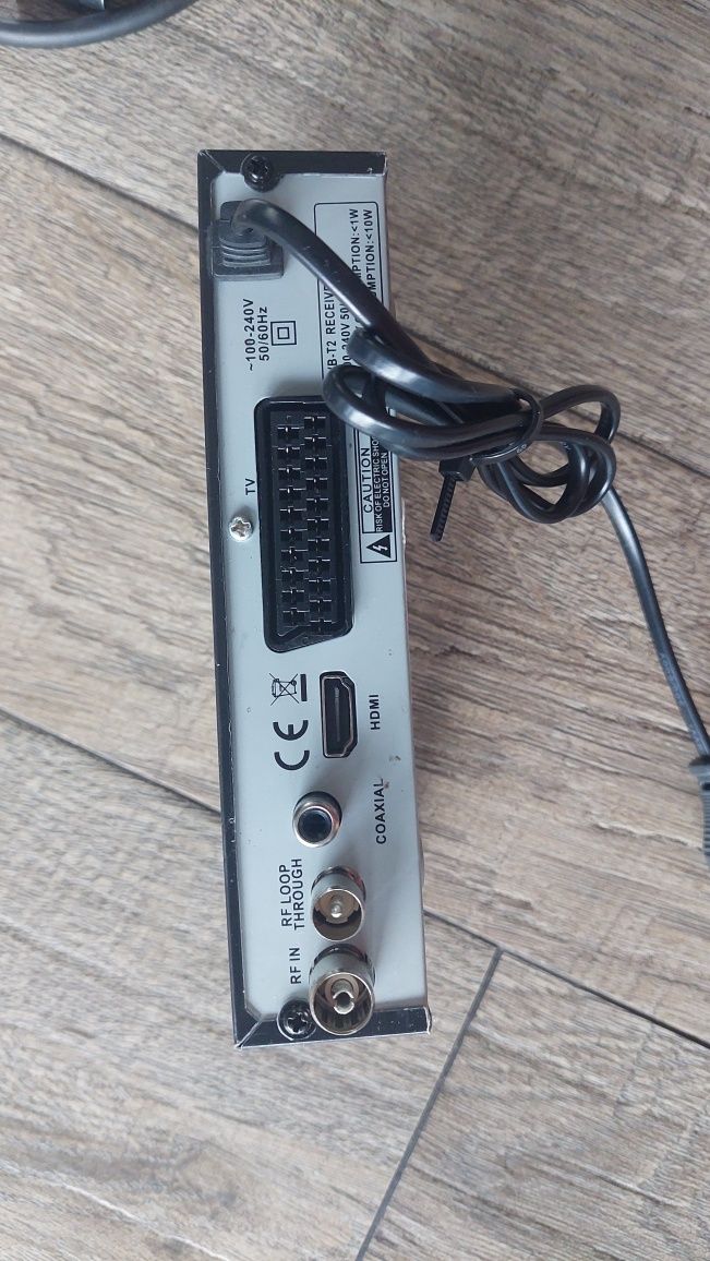 Dekoder DVB-T2 + akcesoria