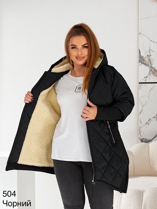 Довга жіноча куртка