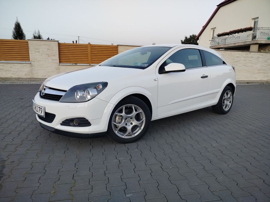 Opel astra h GTC 2009 z Niemiec