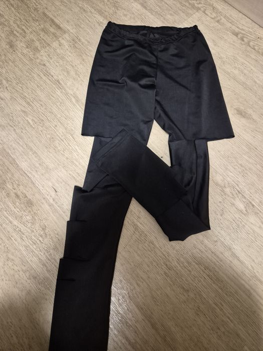 Безкоштовно! Віддам речі для дівчинки на ріст 140-150 см