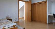 449129 - Quarto com cama de solteiro em casa...