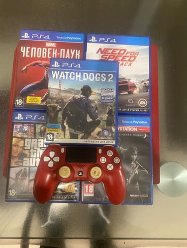Продам PS4 Pro 1tb limited edition spider man
