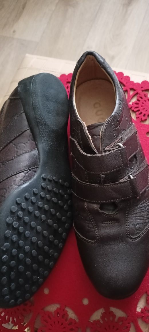 Кросівки Gucci. Шкіряні. Розмір 38
