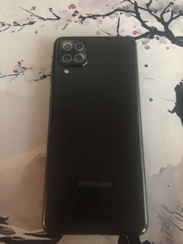 Samsung A12 64g