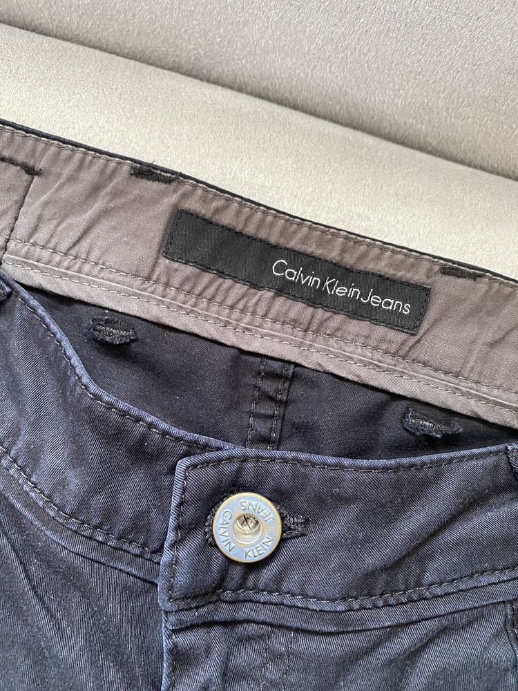 Spodnie czarne marki Calvin Klein Jeans rozm.27/32