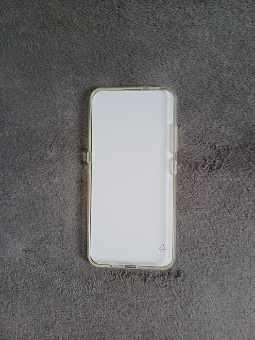 Przeźroczyste etui na telefon