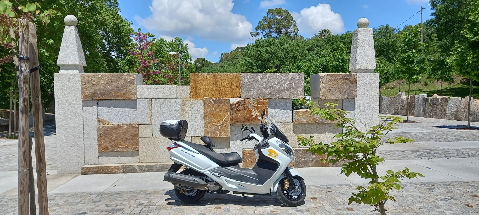 Maxiescooter Maxsym 400i