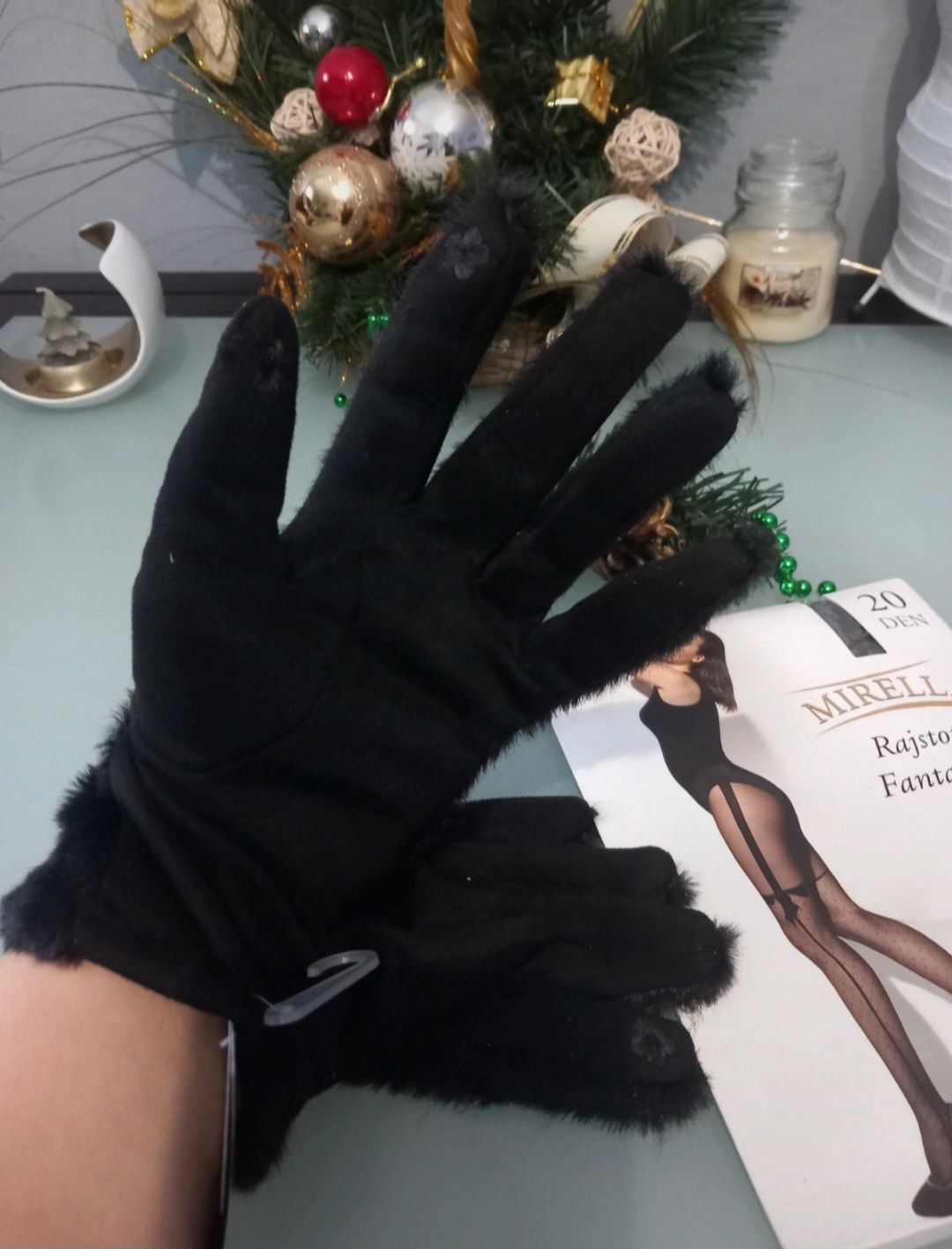 Zestaw prezentowy rękawiczki futerko plus rajstopy 20den