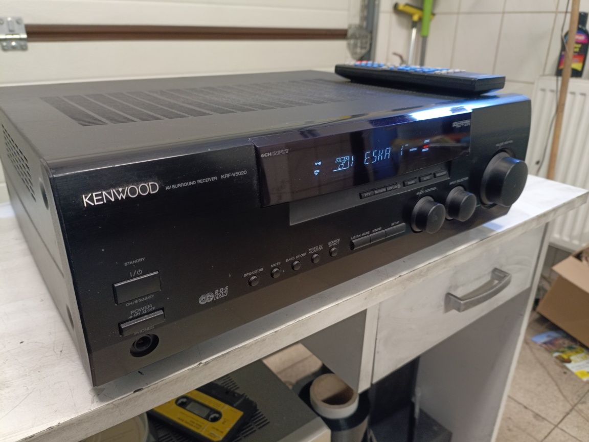 Amplituner KENWOOD KRF-V5020, pilot