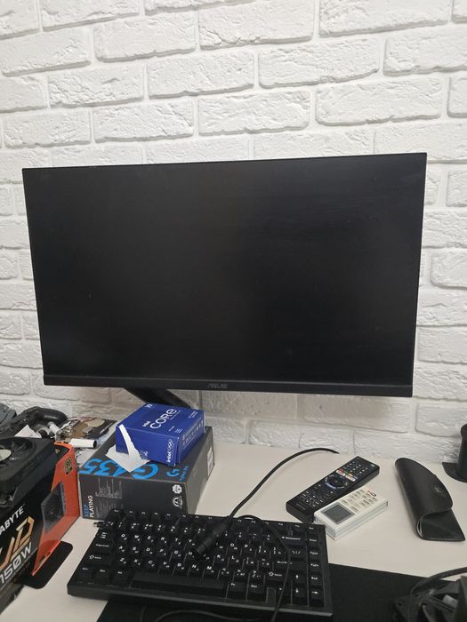 Монітор ASUS VG279QM1A майже новий