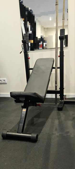 Banco de musculação + barra
