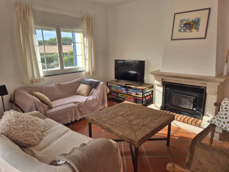 Apartamento T3 com vista para o mar num condomínio com piscina