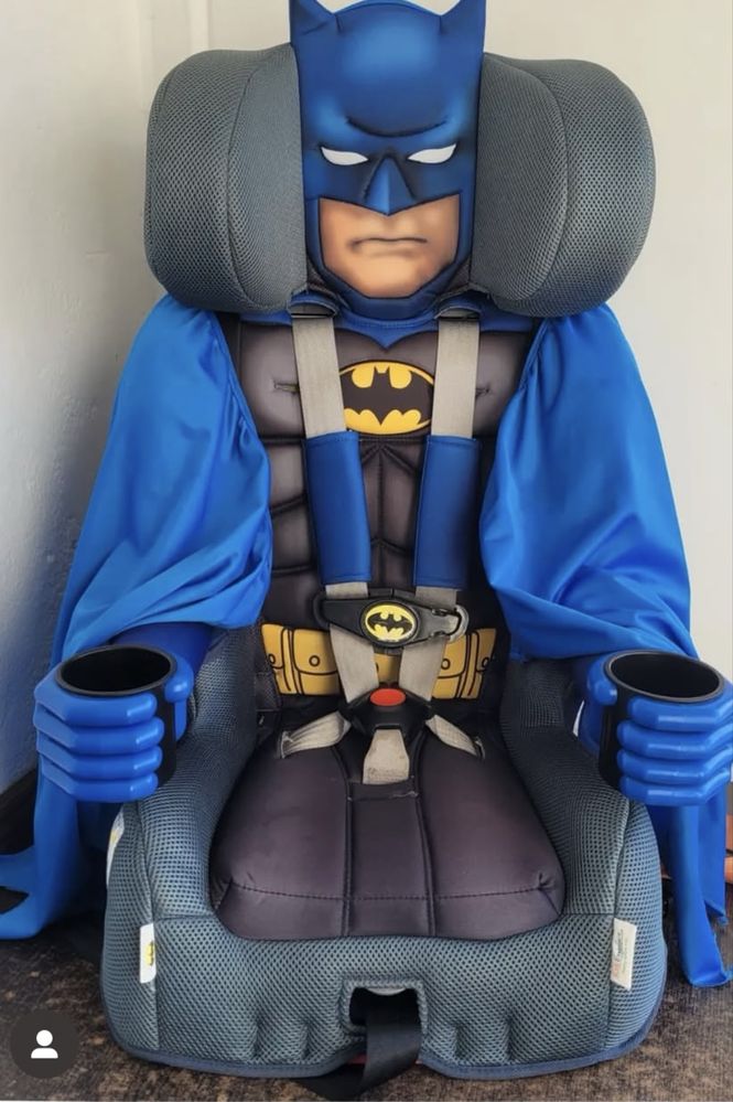 Автокрісло KidsEmbrace (КідсЕмбрейс) Batman