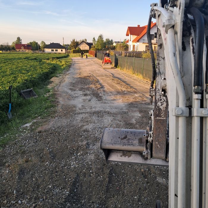 Uslugi minikoparka koparka układanie kostki prace ziemne hydranty