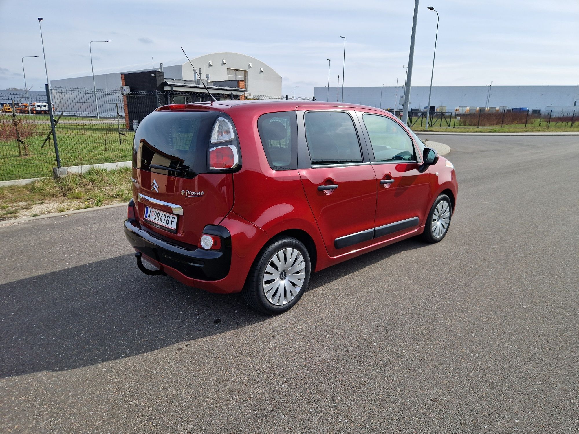 Citroen C3 Picasso 1.4 16V 95KM 
Rok: 2012