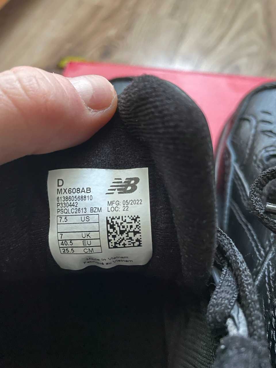 Терміново! Нові зимові New Balance 608 (40,5 US 7.5)