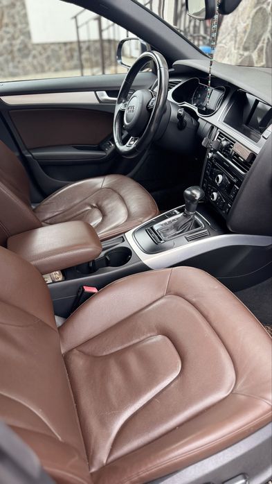 Продаю ауді А4 premium plus