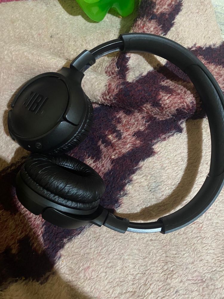 Auscultadores bluetooth JBL+ carregador tipe c