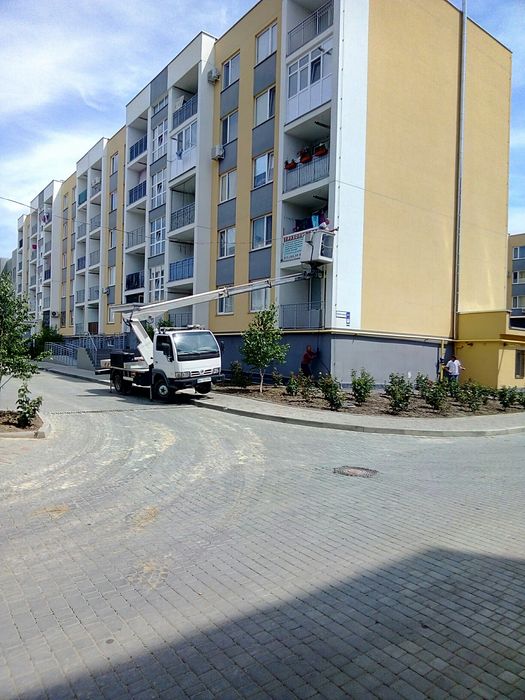 Аренда и заказ автовышек в Одессе ! Небольшие  авто!