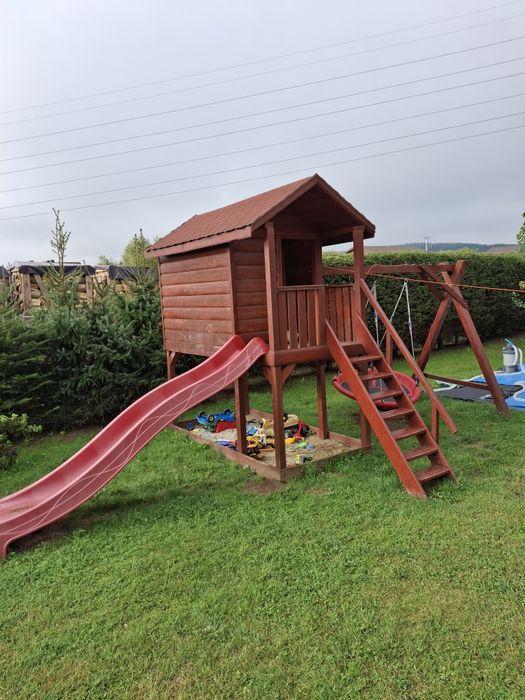 Domek Dla Dzieci + bocianie gniazdo