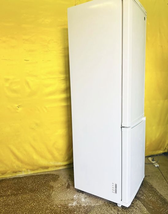 Двухкамерный холодильник Samsung RL39SBSW,NoFrost