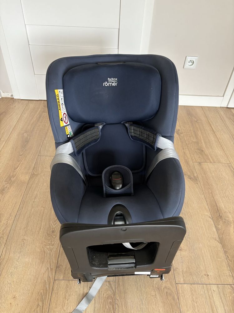 Britax-Romer Dualfix 3 i-Size fotelik + baza