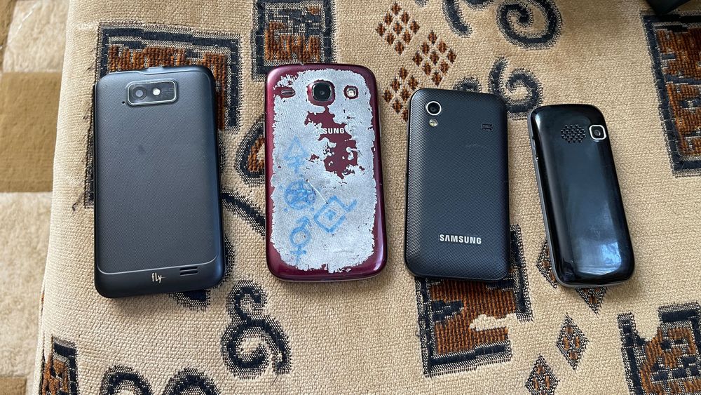 Продаж робочих телефонів