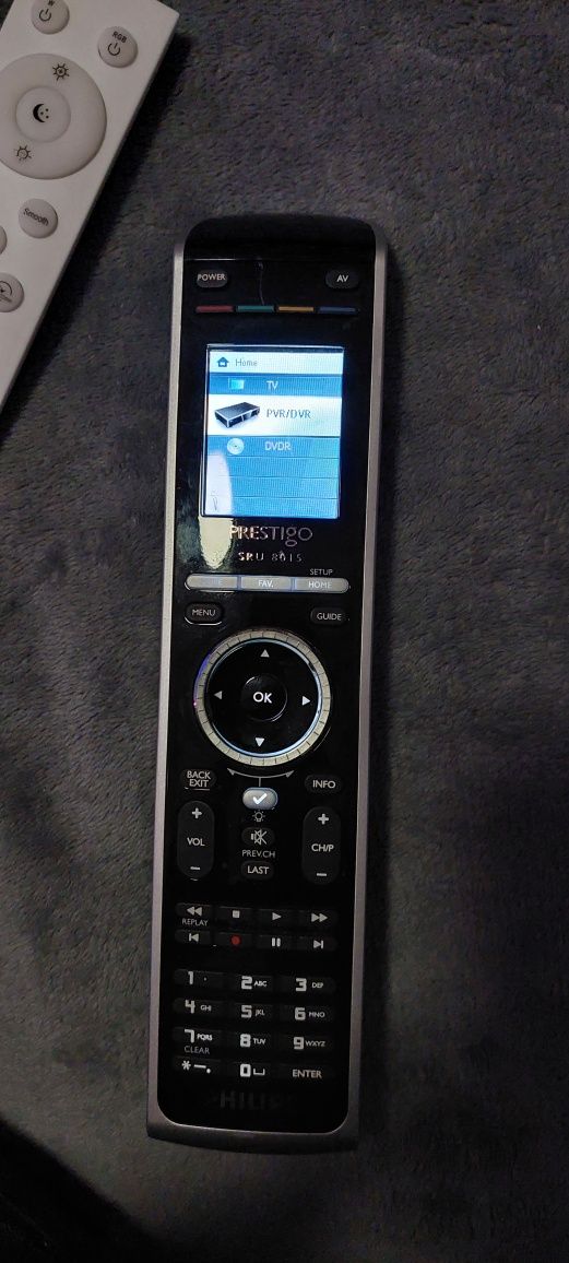 PILOT uniwersalny PHILIPS prestigo SRU-8015