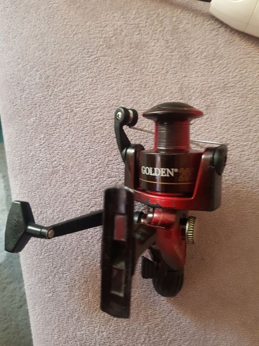 kołowrotki wędkarski Galloper 903, Golden 2000.