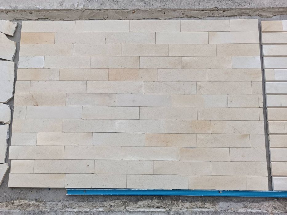 Плитка из песчаника для внешней и внутренней отделки