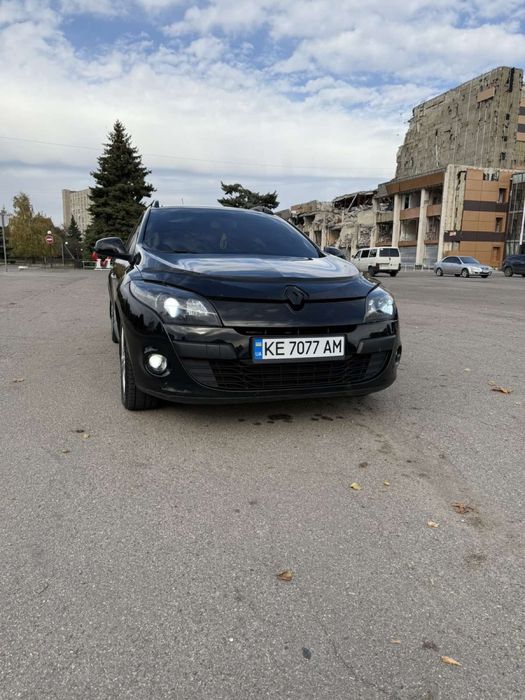 Продам авто в идеальном состоянии Рено Меган 3