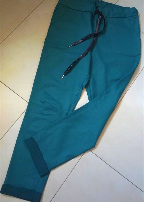 Nowe skórkowe spodnie