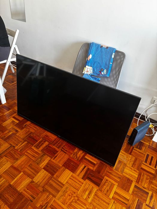 TV Philips Ambilight 55" 4K UHD – Série 8000 (55PUS8079/12)