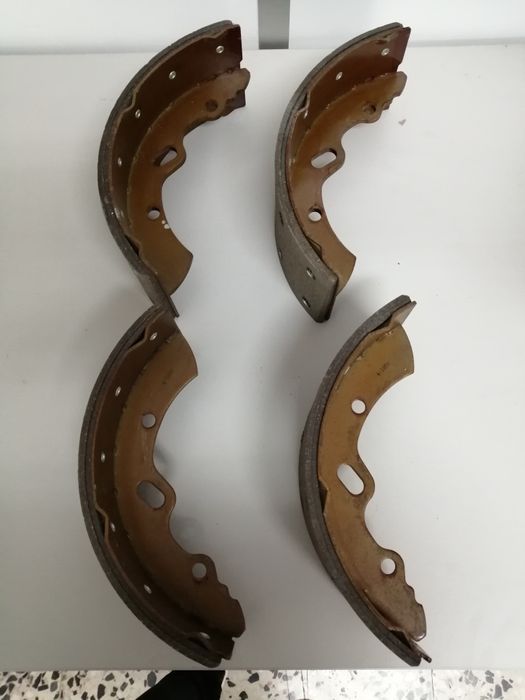 Jogo de maxilas travão Mitsubishi canter FE649 FE659 110mm