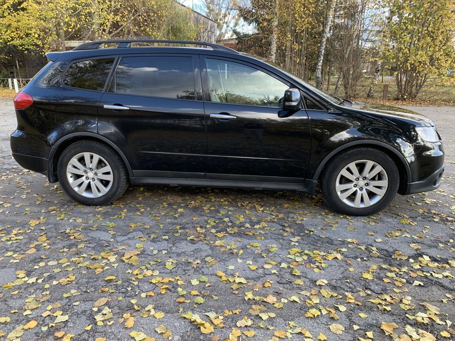 Субару трибека В10