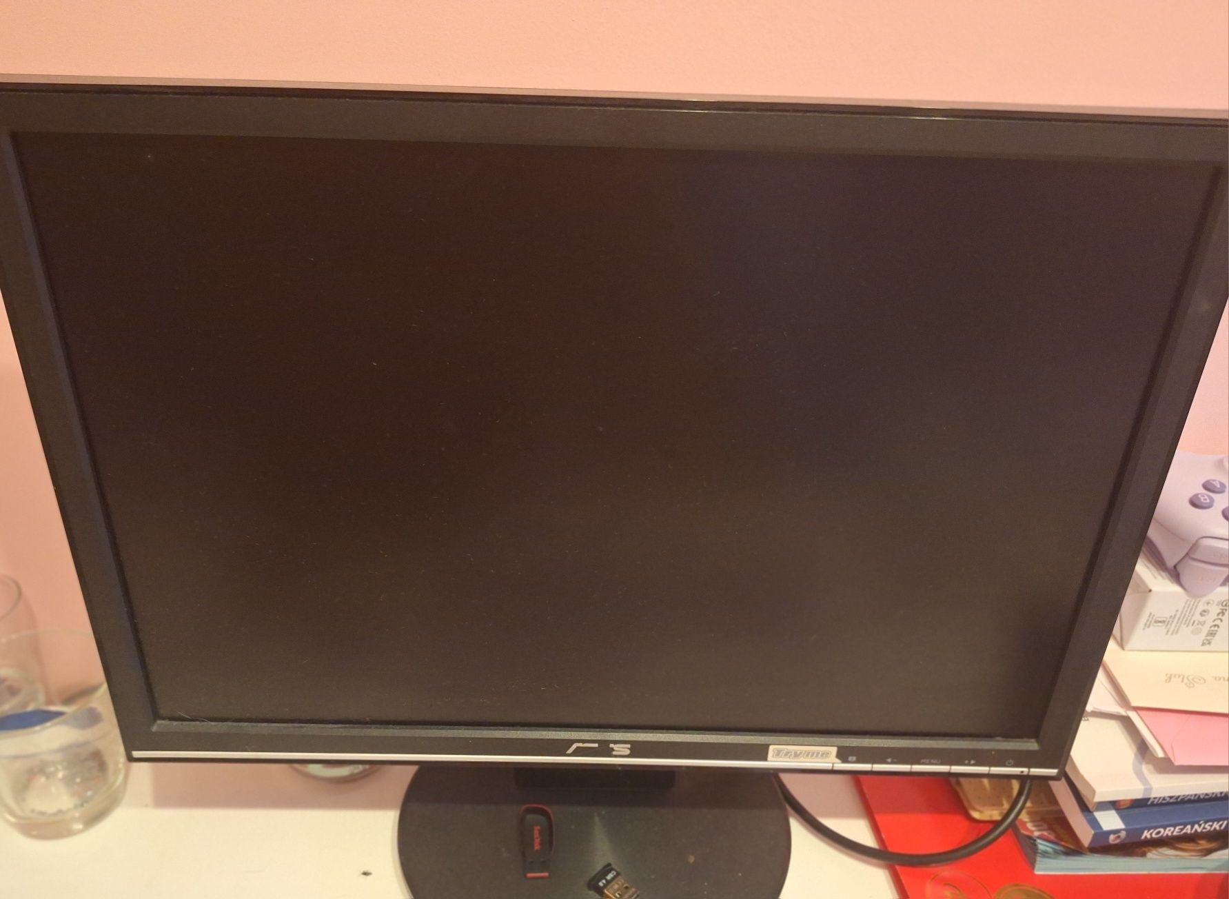 Sprzedam PC z monitorem I adapterem USB WiFi